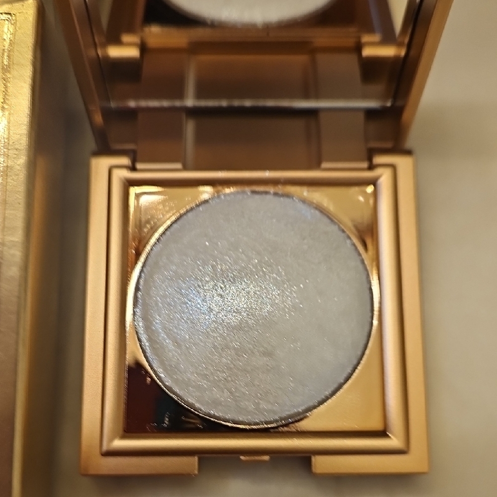 Stila Heaven's Dew Glimmer in Gold